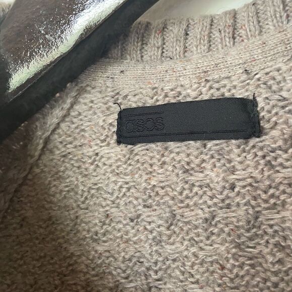 Men’s zip up sweater - Picture 2 of 2